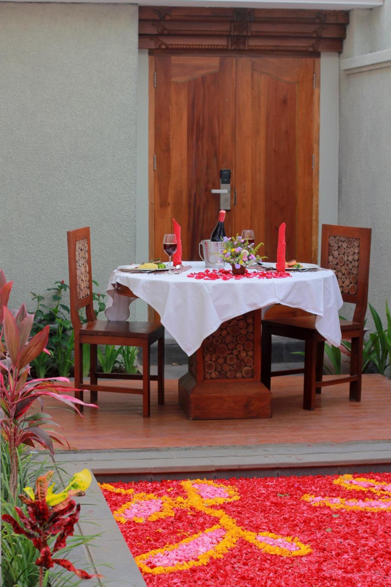 Maharaja Villas Bali - Chse Certified Kerobokan Buitenkant foto